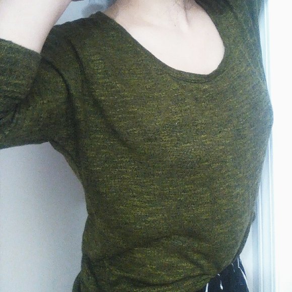 Forever 21 Lime Batwing loose knit top - Picture 5 of 8
